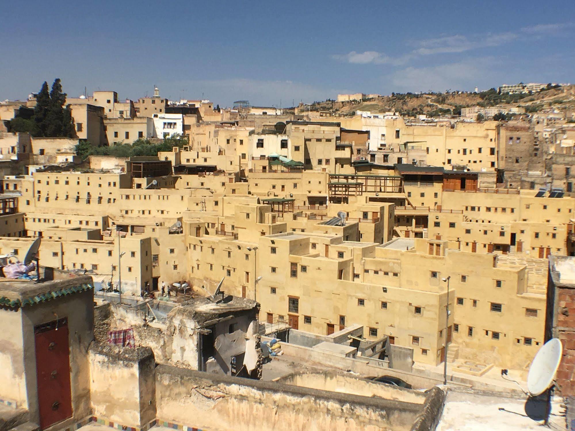 R'Mila Medina Fez Hotel Екстериор снимка