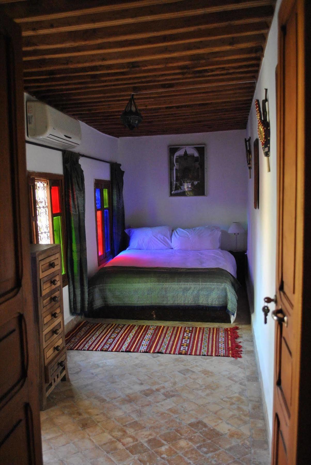 R'Mila Medina Fez Hotel Екстериор снимка