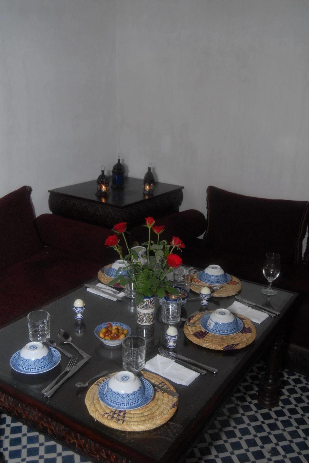 R'Mila Medina Fez Hotel Екстериор снимка