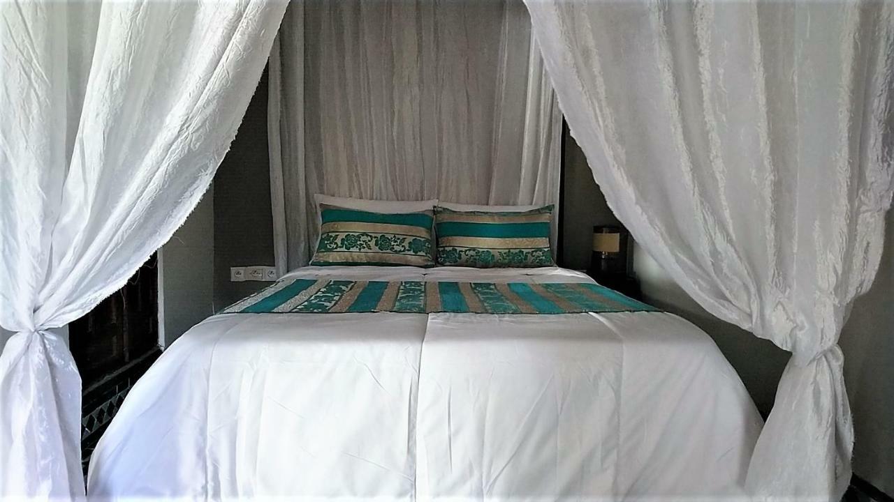 R'Mila Medina Fez Hotel Екстериор снимка
