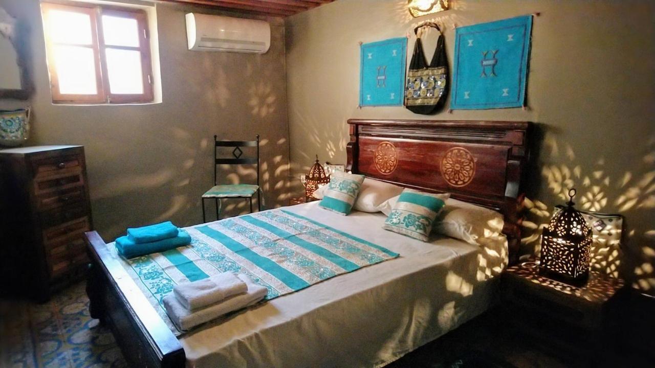R'Mila Medina Fez Hotel Екстериор снимка